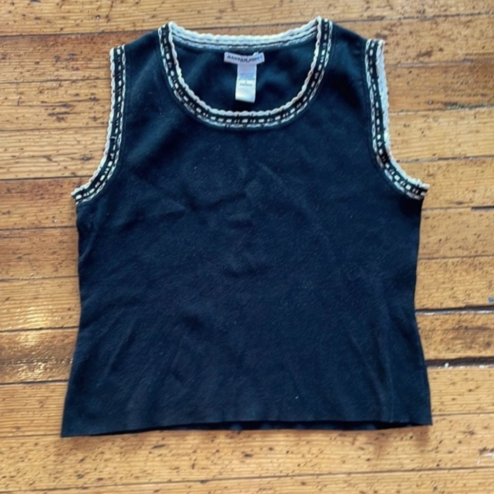 Hannah Jones Beaded Trim Sleeveless Black Top Size‎ Large